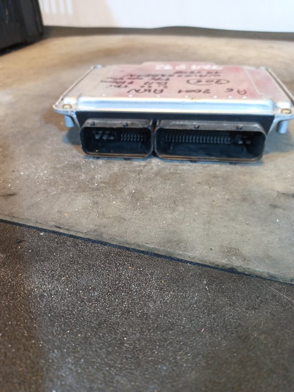 Centralina Motor VW 2.5 TDI 8E0907401B