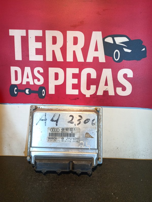 Centralina Motor Audi A4 2.4 30v 4B0907552F