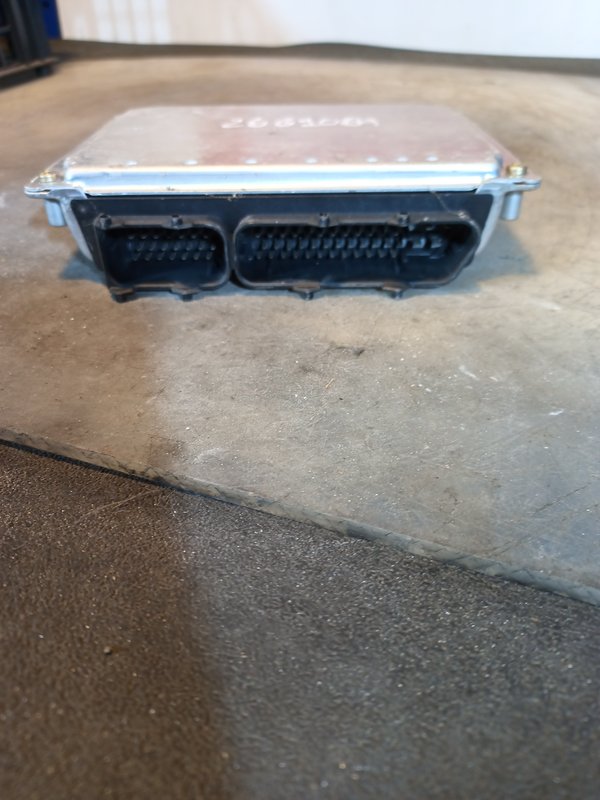 Centralina Motor Audi A4 2.4 30v 4B0907552F