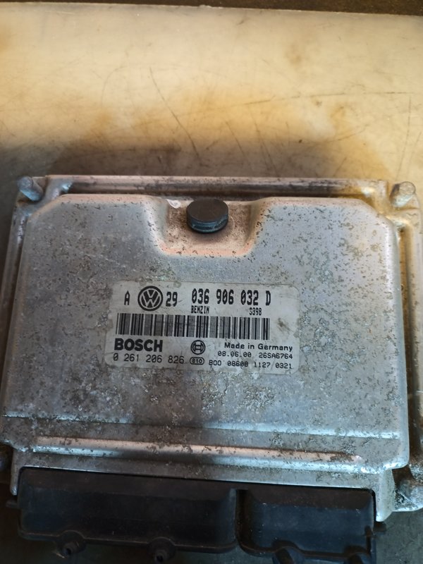 Centralina Motor VW 1.4 16v 036906032D