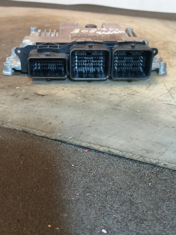 Centralina Motor Peugeot 308 II 1.6 HDI 9808016480