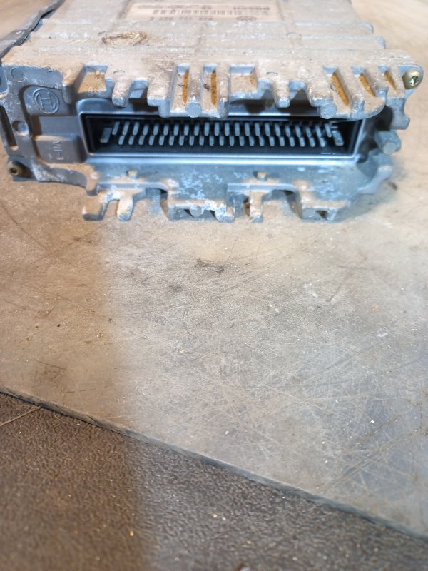Centralina Motor VW AUDI SEAT SKODA 0301906027E