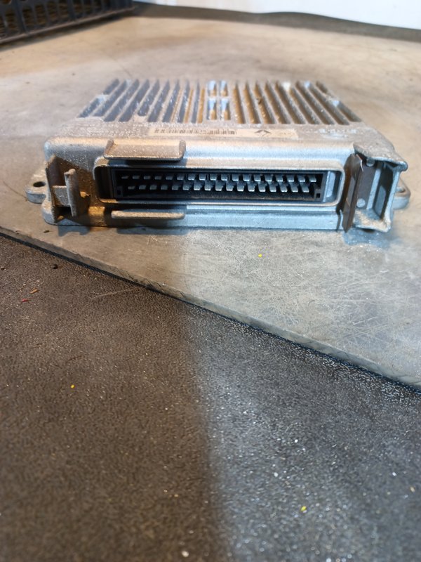Centralina Motor RENAULT 1.2 energy 7700103915