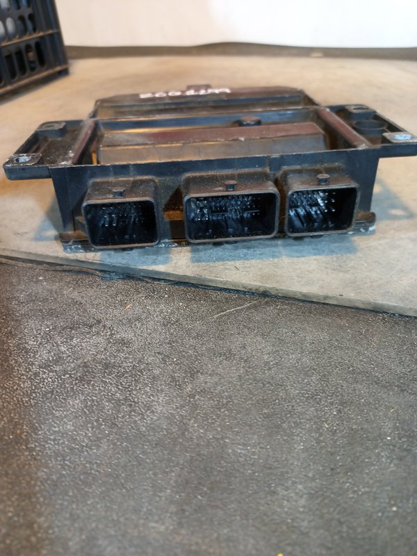 Centralina Motor RENAULT 1.5 DCI 8200303619