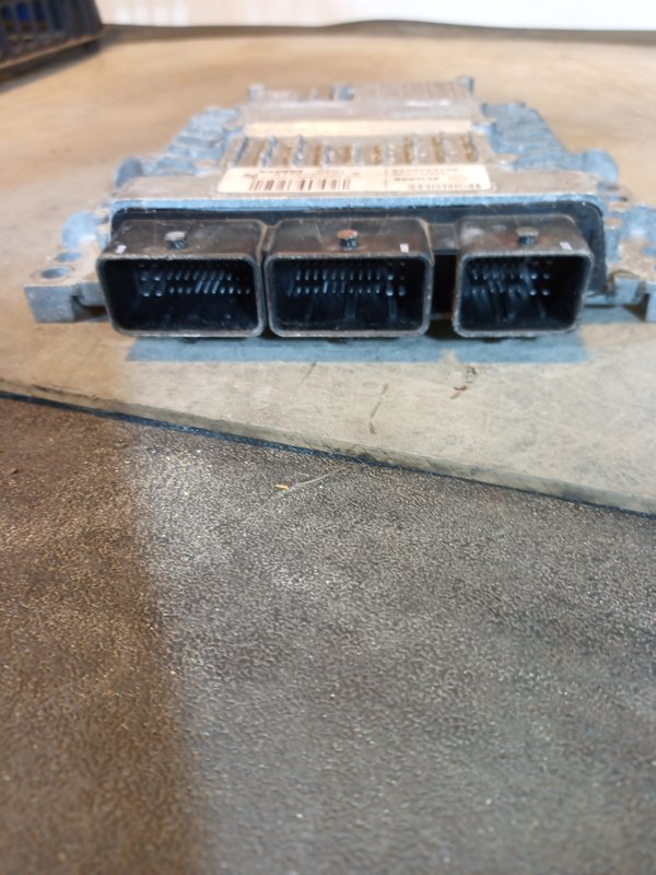 Centralina Motor RENAULT Laguna III 1.5 DCI 8200793109