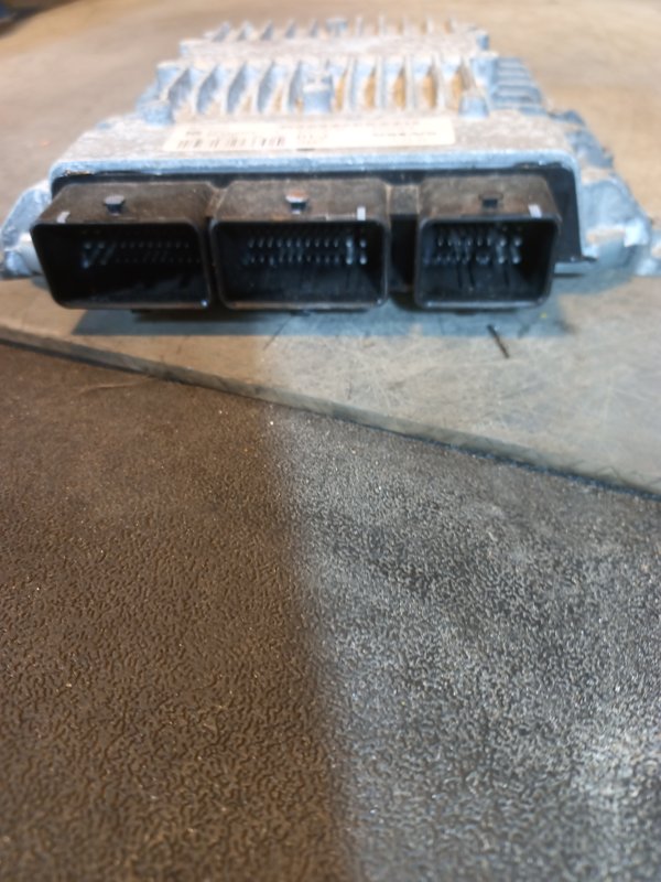Centralina Motor VOLVO V50 2.0D 31211071AA