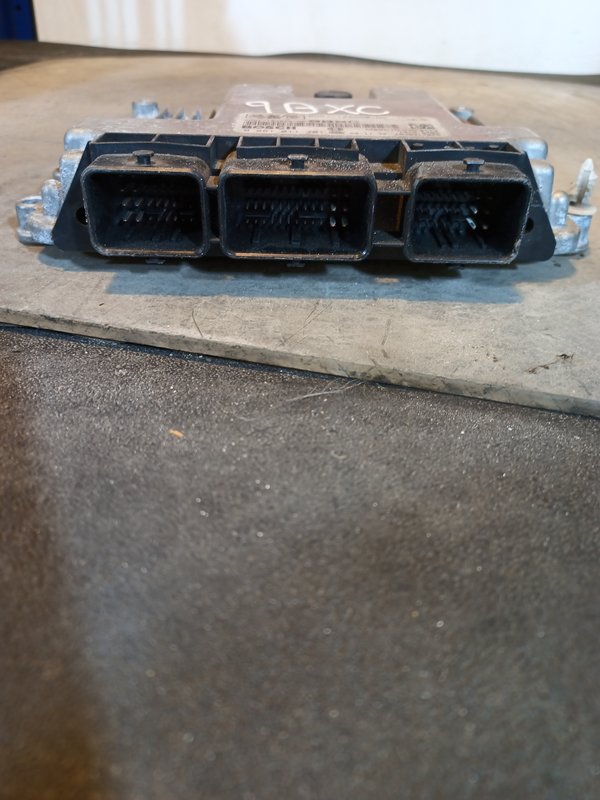 Centralina Motor FORD 6M5112A650NC
