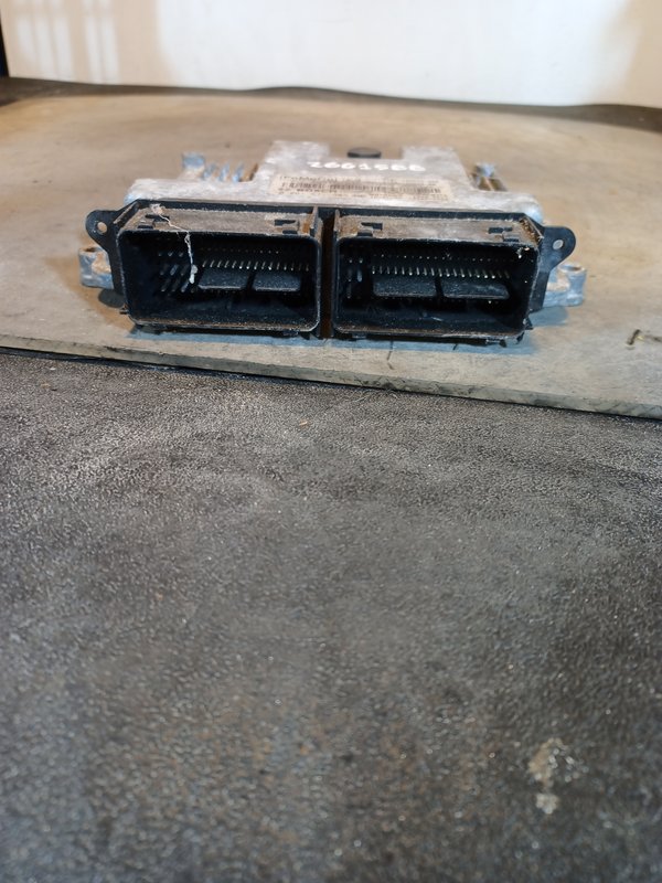 Centralina Motor FORD FIESTA VI 0261S11309