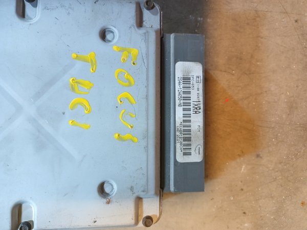 Centralina Motor FORD FOCUS I 2S4A12A650NB