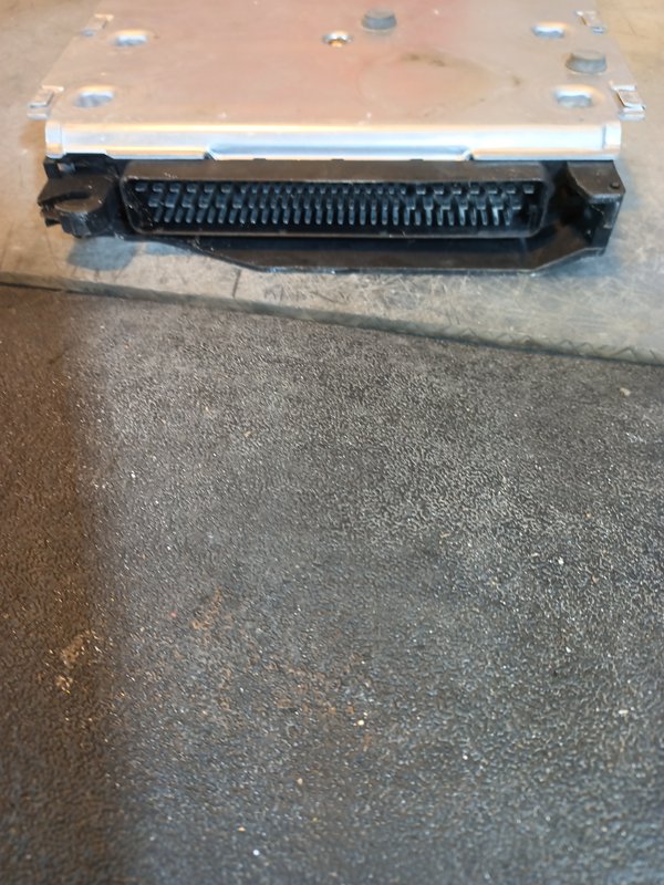 Centralina Motor BMW 18 i 1432519