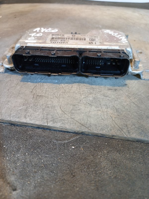 Centralina Motor TOYOTA AYGO 896610H012