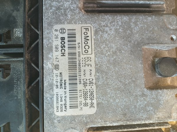 Centralina Motor FORD FOCUS 0261S09147
