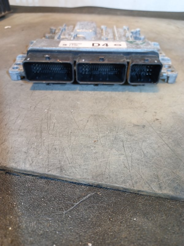 Centralina Motor Nissan 1.5 DCI 857045782