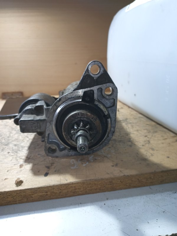 Motor de arranque VW 1.9D 0001110076