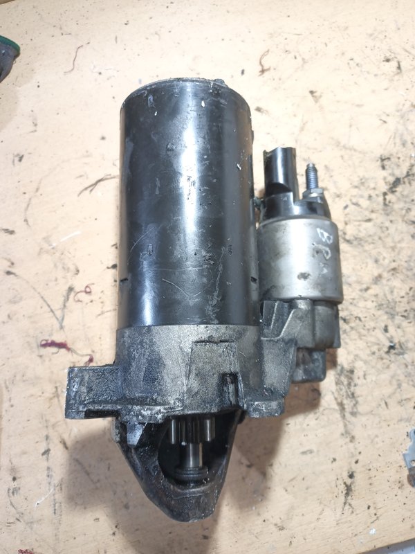 Motor de arranque Audi 2.0 tdi 0001109064