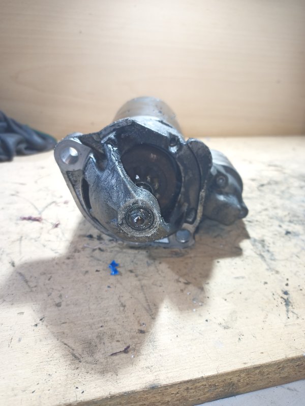 Motor de arranque Audi 2.0 tdi 0001109064