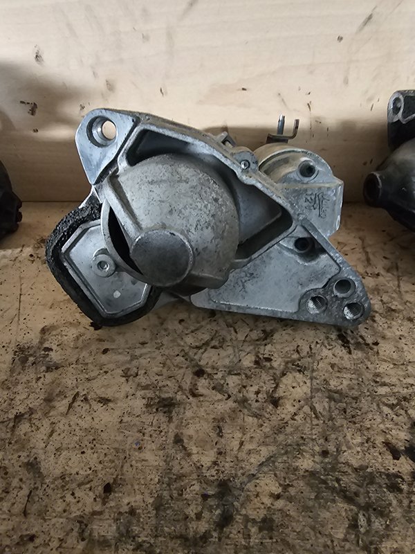 Motor de arranque Renault 0.9 TCE 233007970R