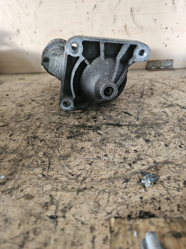 Motor de arranque 2.2 DCI 8200018818