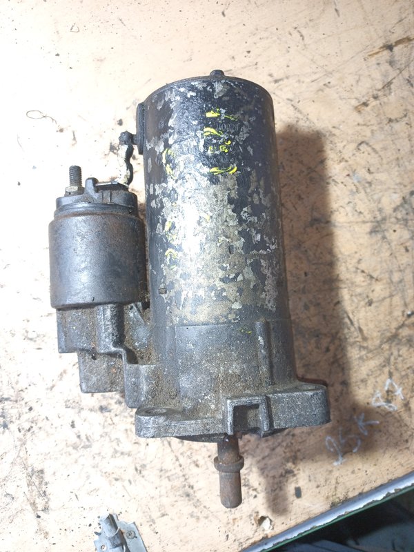Motor de arranque VW 1.4D 0001109001