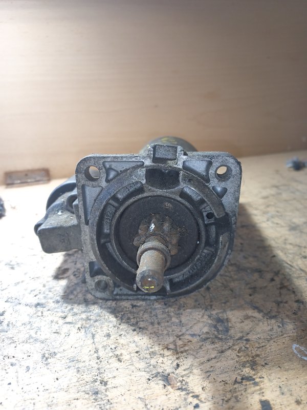 Motor de arranque VW 1.4D 0001109001