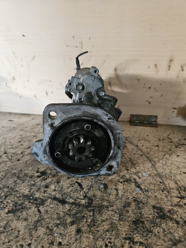 Motor de arranque renault 3.0 DCI 23300DB00A