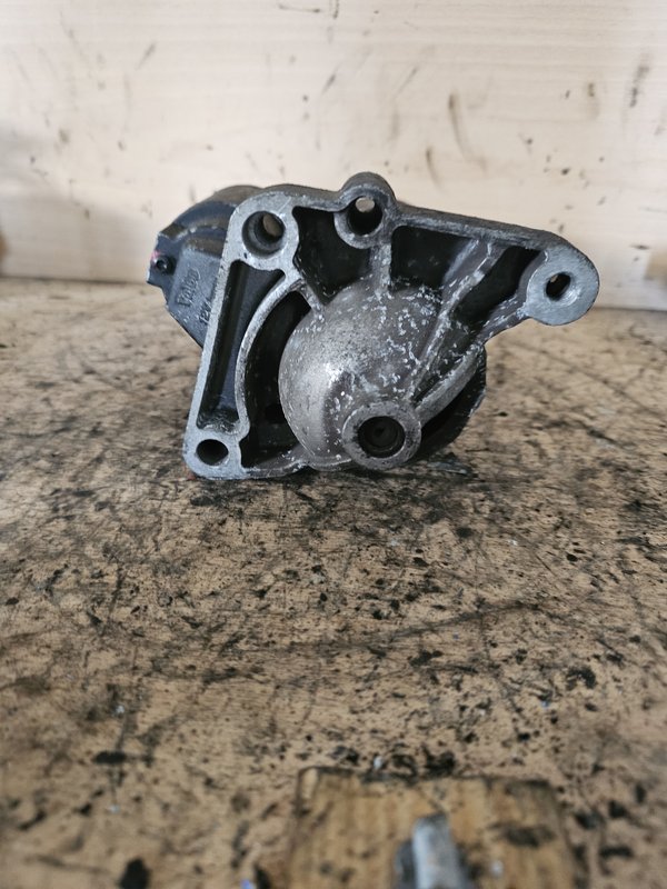 Motor de arranque 2.2 DCI 1638118180