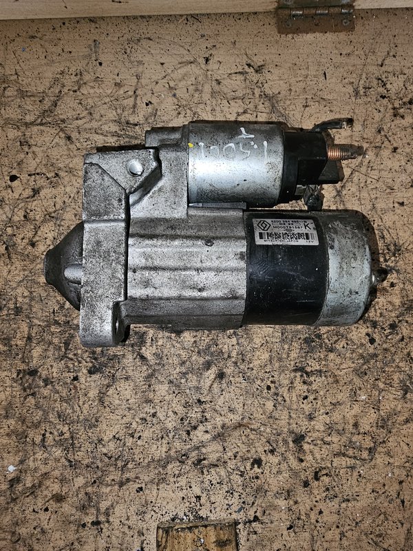 Motor de arranque 1.5 DCI 8200584685B