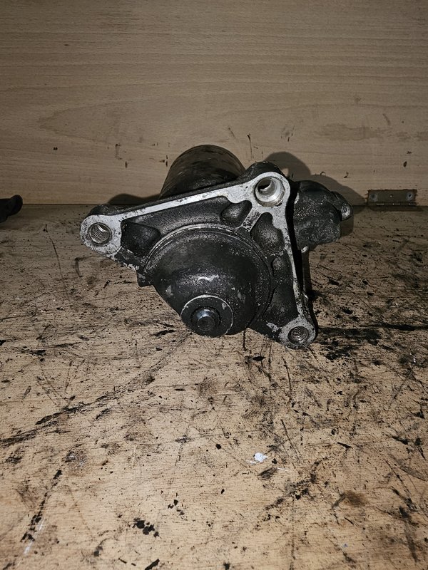 Motor de arranque 1.7D 1005821131