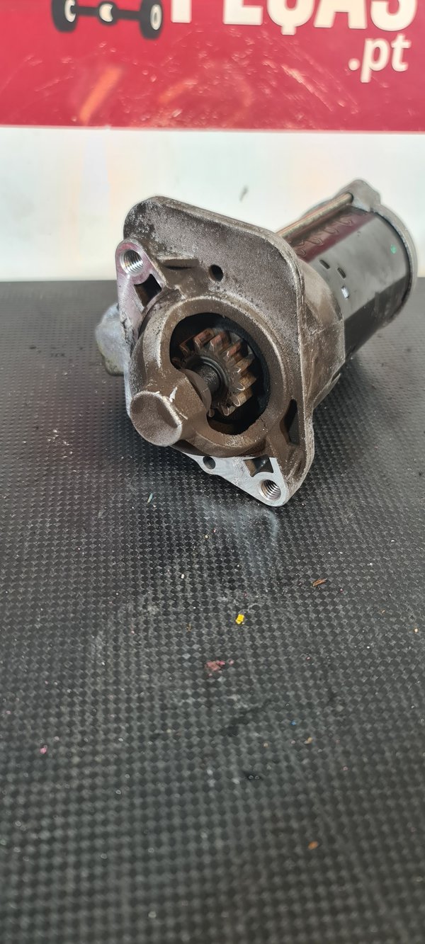 Motor Arranque RENAULT CLIO IV 233007689R