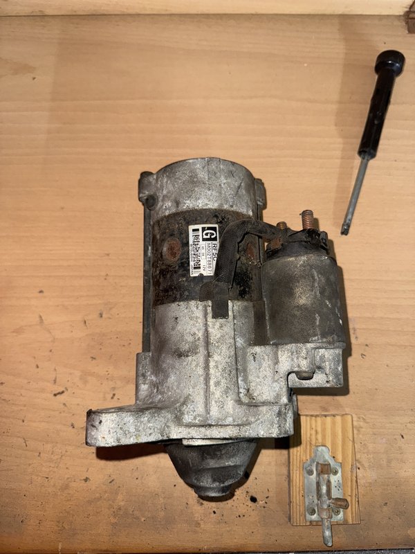 Motor de arranque Mazda 2.0 M002T88671
