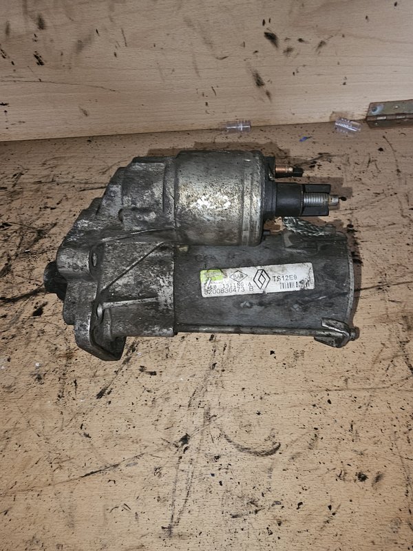Motor de arranque 1.5DCI 8200836473B