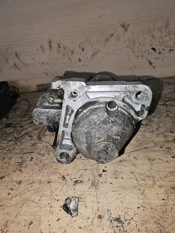 Motor de arranque 1.5 DCI 8200021395