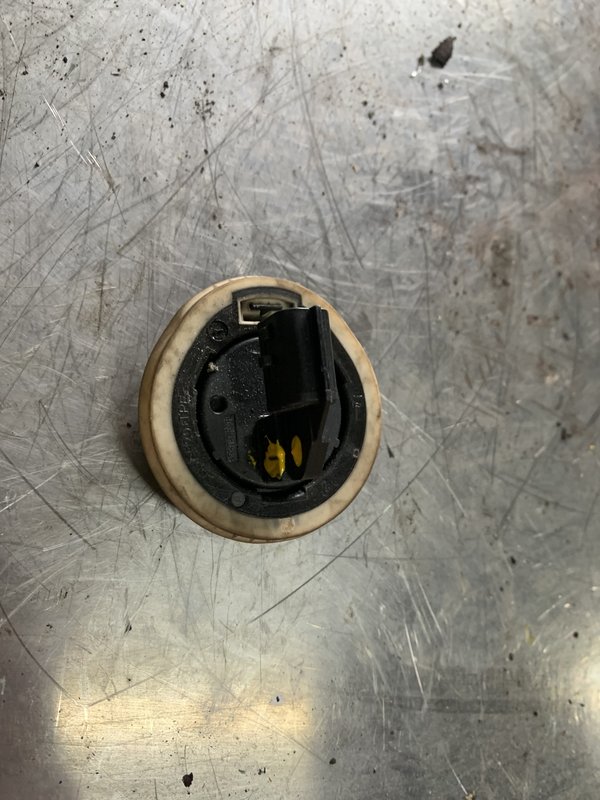 Sensor de Impacto Renault 988304048R